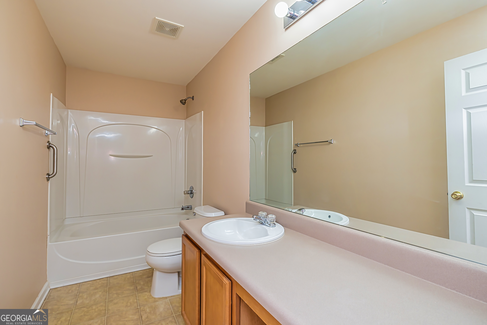 Newnan, Georgia 30265, United States, 3 Bedrooms Bedrooms, ,3 BathroomsBathrooms,Residential,Active,4627