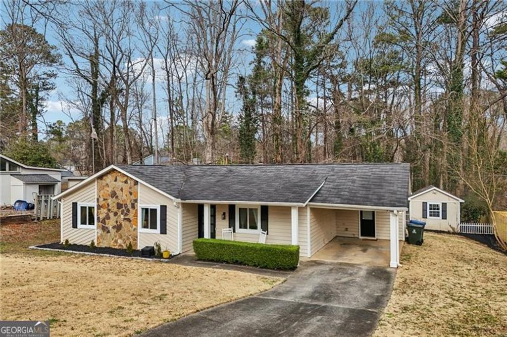 Photo of 3356 Stonewall Drive NW, Kennesaw, GA 30152 (MLS # 10691507)