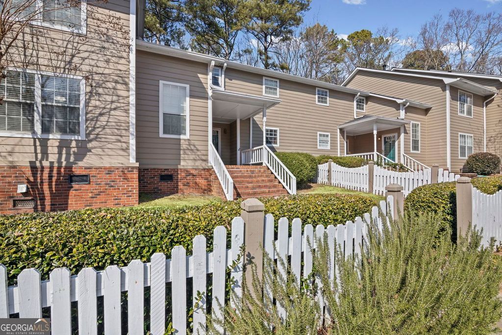 Photo of 4494 Pineridge Circle, Atlanta, GA 30338 (MLS # 10689443)