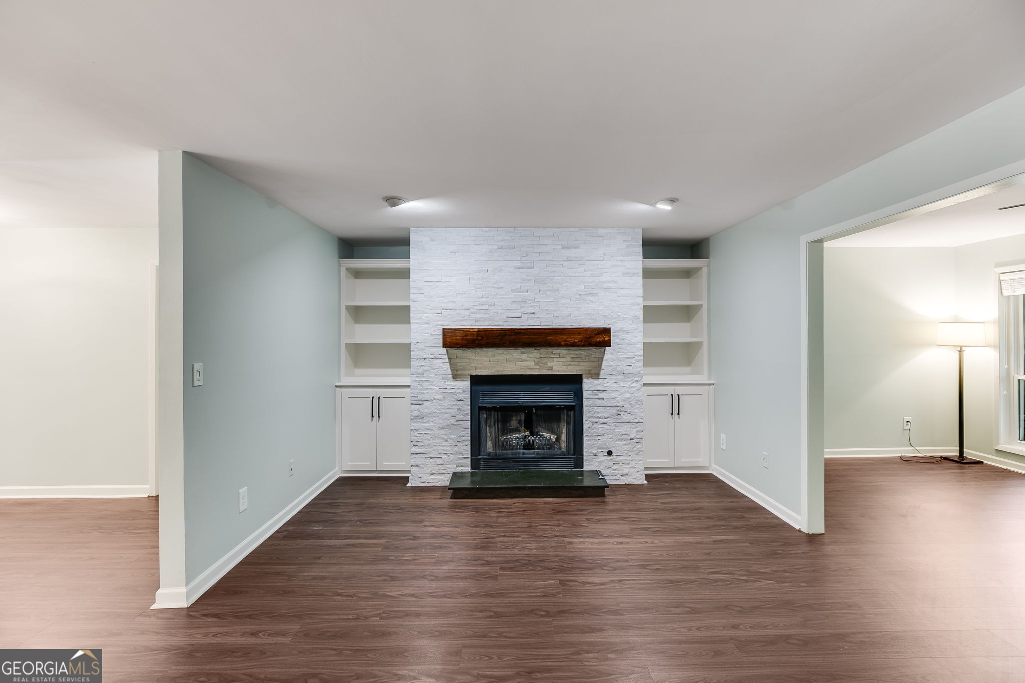 807 Wynnes Ridge CIR SE 807