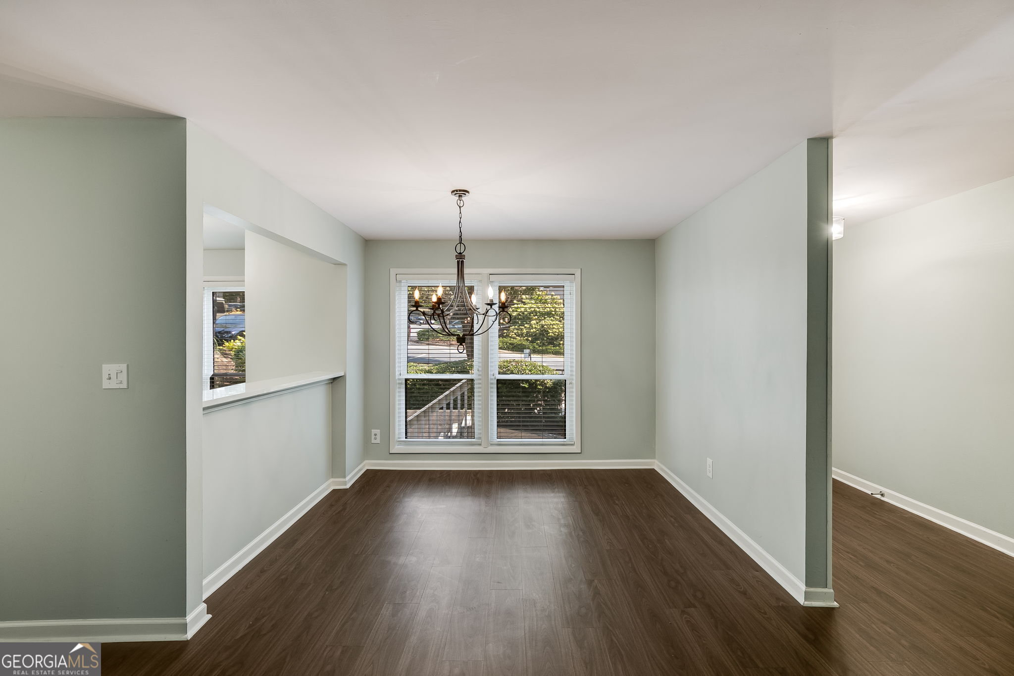 807 Wynnes Ridge CIR SE 807