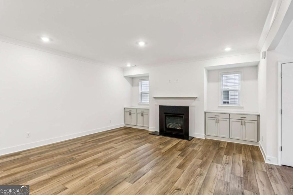 Photo of 313 Fraley Dr, Woodstock, GA 30188 (MLS # 10672816)