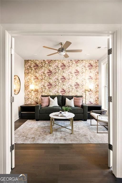 Towns On Thompson - Residential