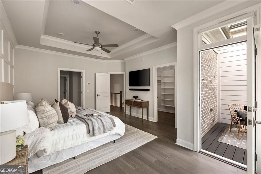 Towns On Thompson - Residential