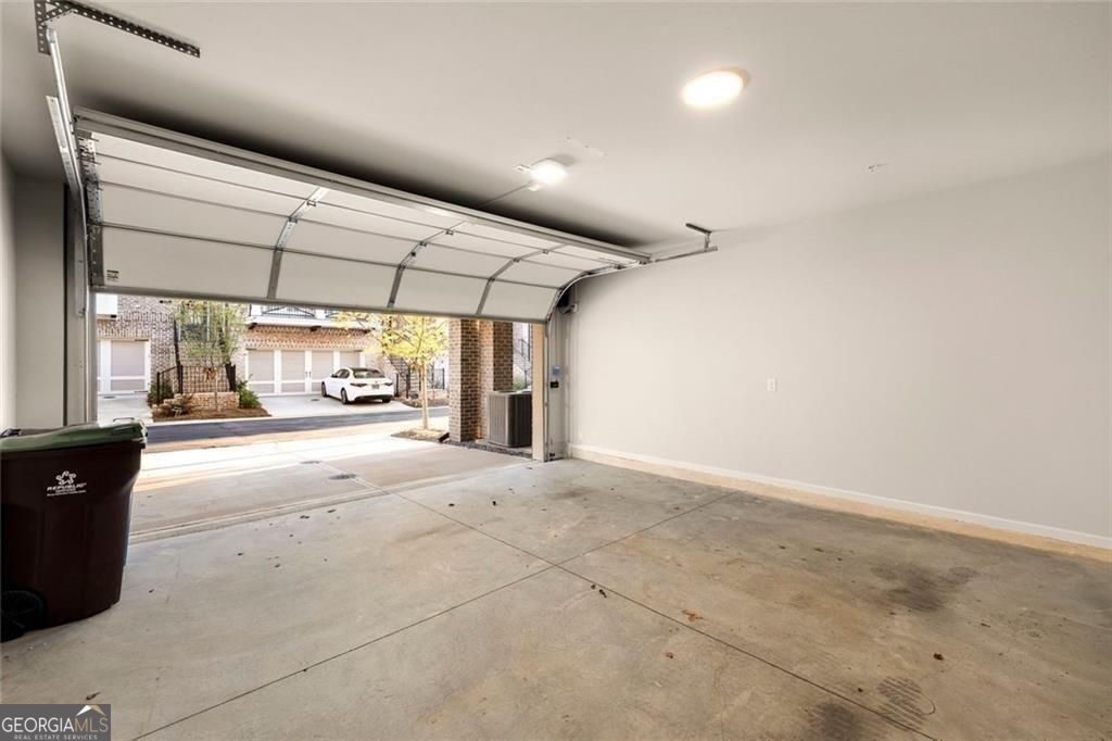 Towns On Thompson - Residential