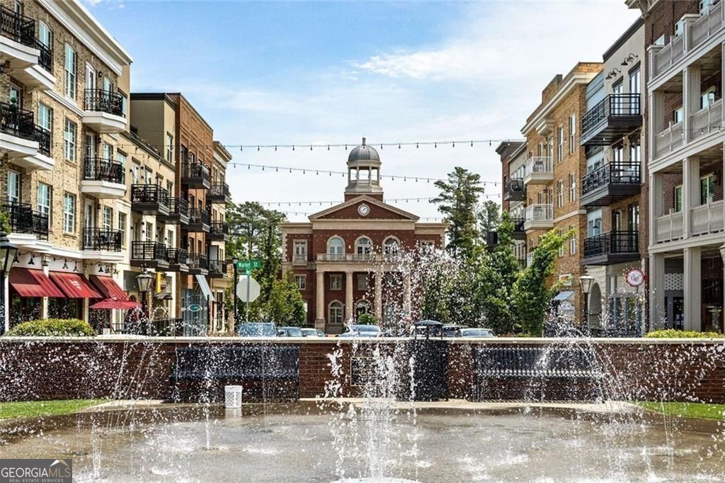 Towns On Thompson - Residential