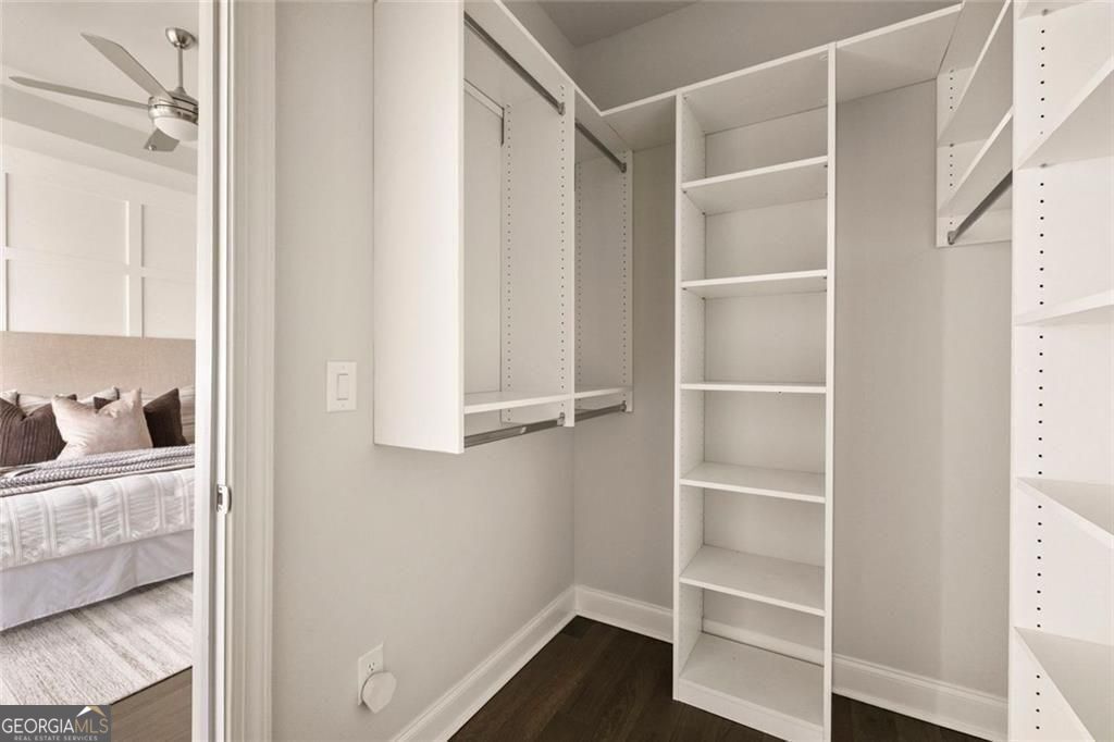 Towns On Thompson - Residential