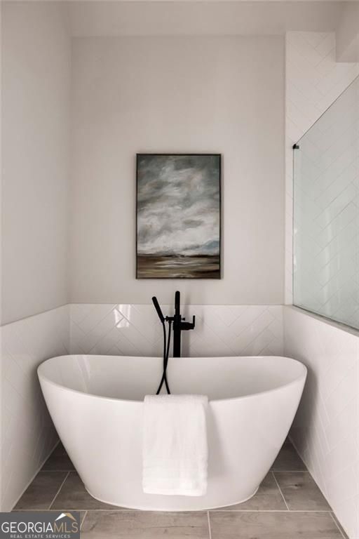 Towns On Thompson - Residential