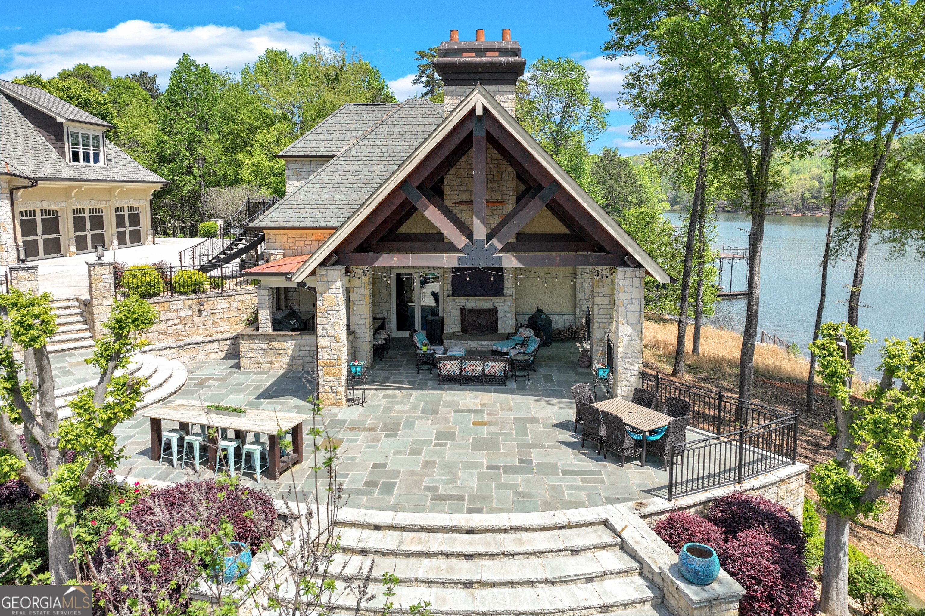 Lake Lanier Estate - Residential