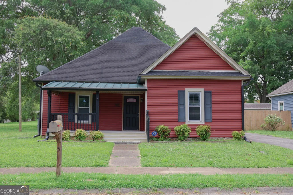 108 W 10th Street, Chickamauga, GA, 30707