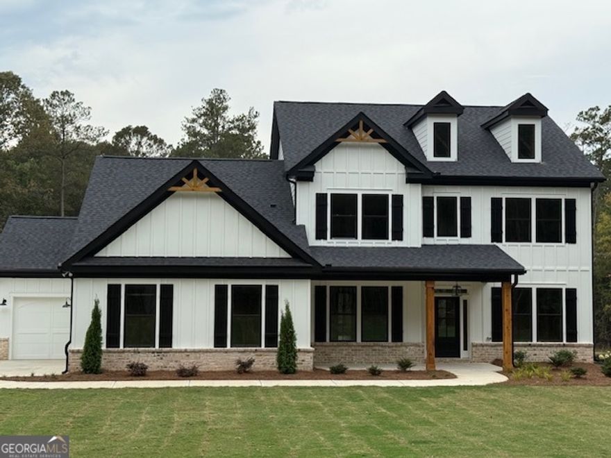 The perfect family plan! 3600 open, spacious square feet of living space! Gourmet kitchen with stainless appliances, quartz counters, farm sink island. Coffered ceiling family room with fireplace & built-ins. Tripled Trey ceiling master on main with his & her walk-in closets, beautiful new colors throughout. Covered back patio & 3 car garage. Highly coveted Walnut Grove School District. Professionally appraised for $820,000.