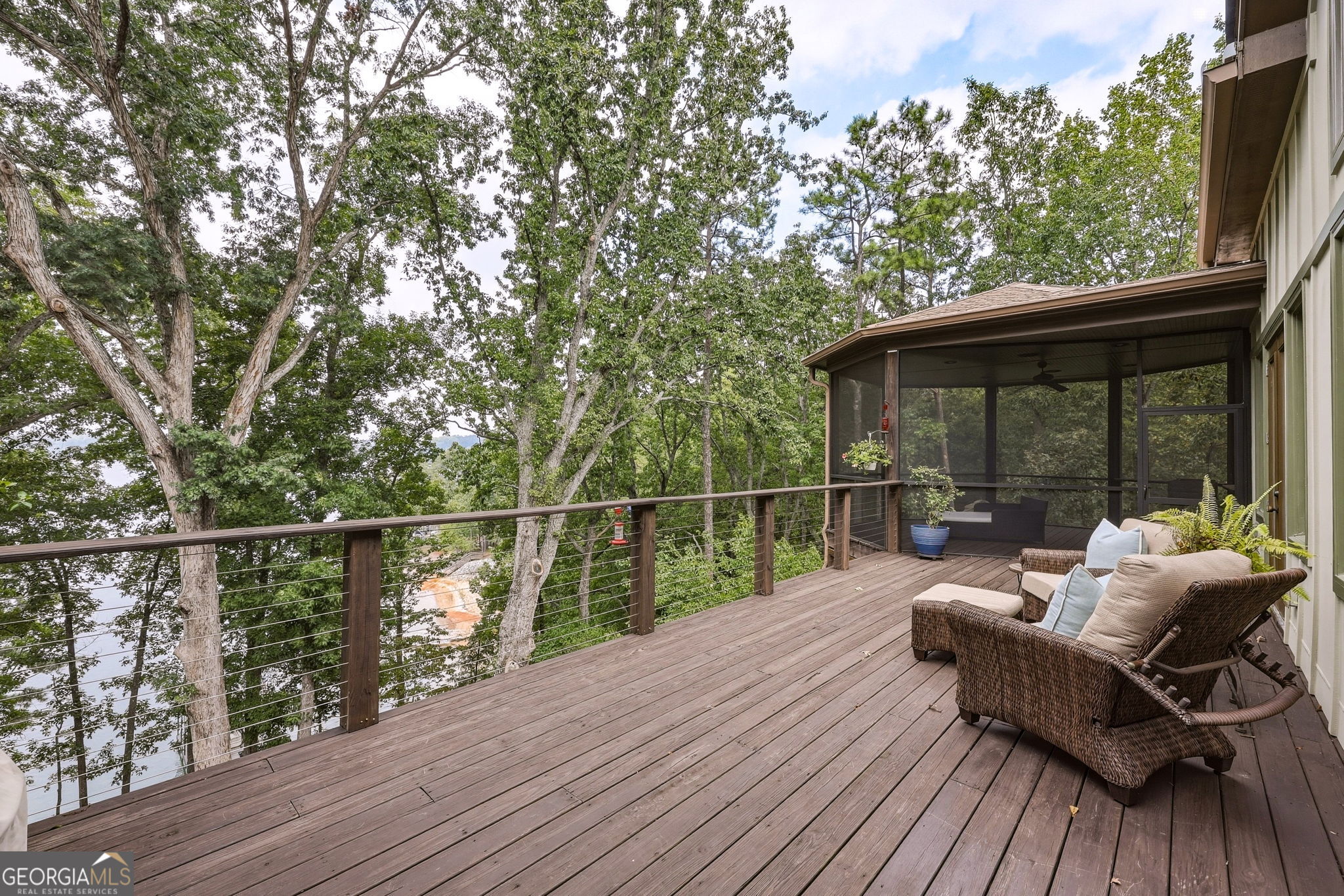 5628 Nags Head CIR