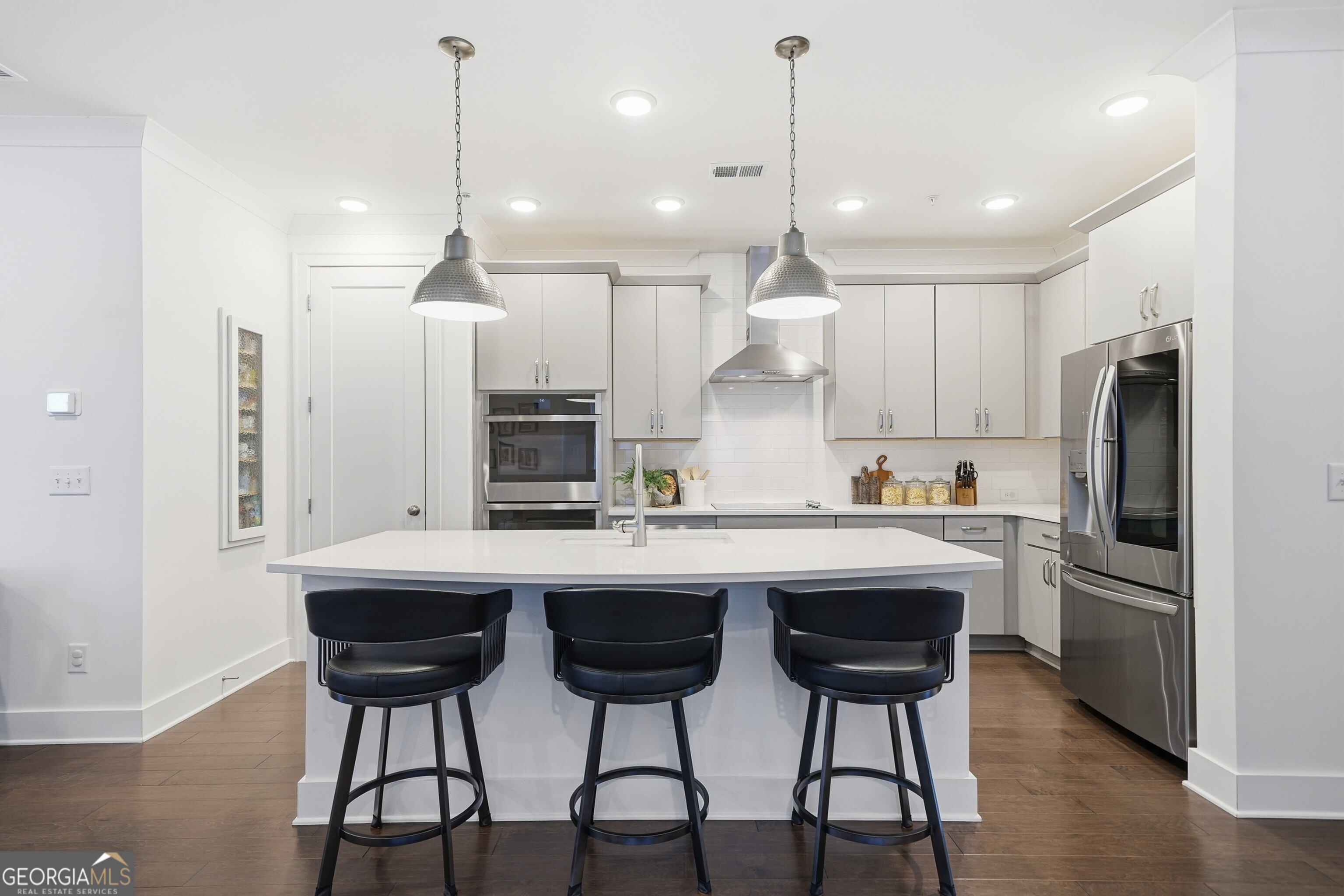 209 Floral Valley DR