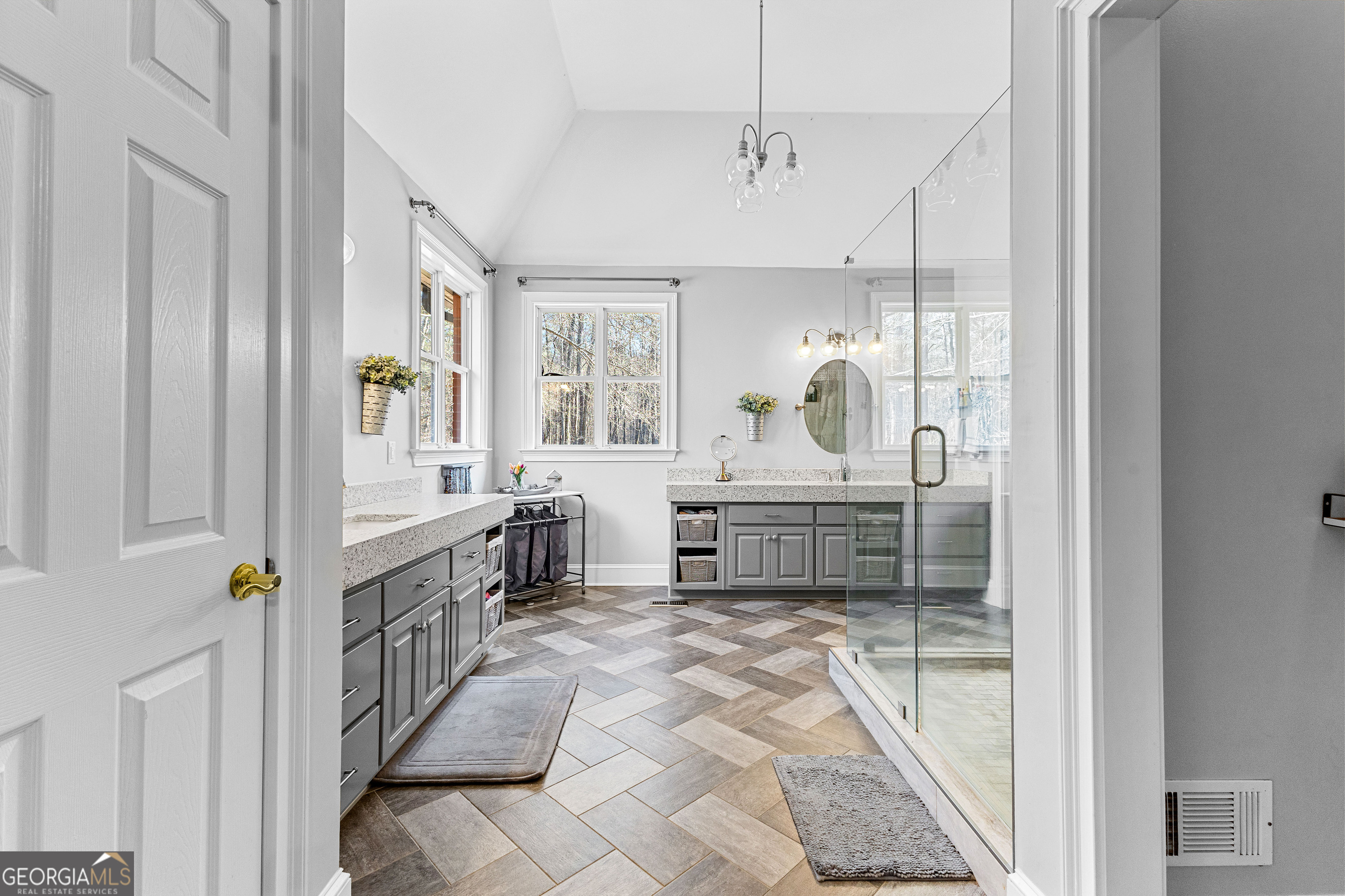 Fayetteville, Georgia 30215, United States, 5 Bedrooms Bedrooms, ,5 BathroomsBathrooms,Residential,Active,77703