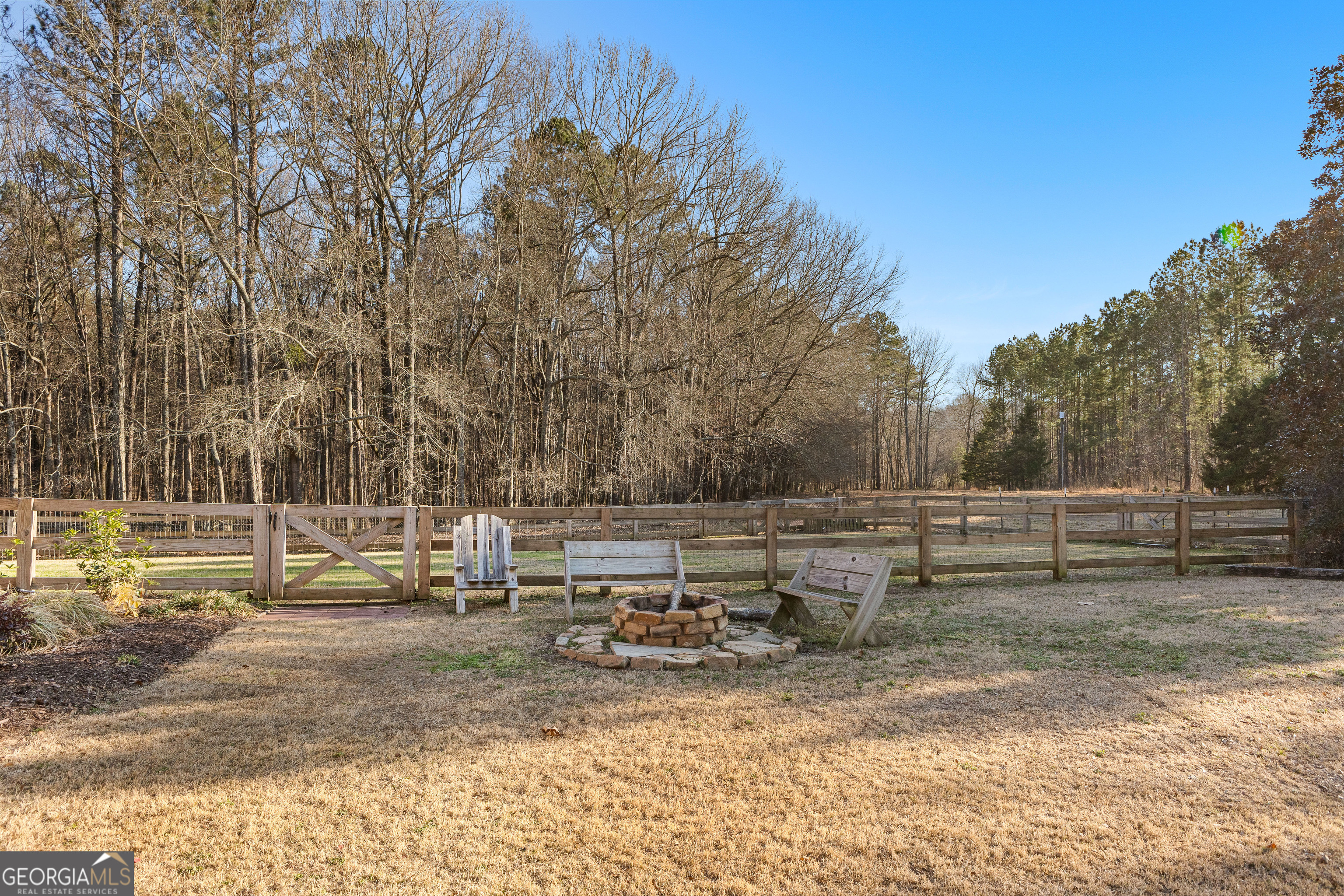 Fayetteville, Georgia 30215, United States, 5 Bedrooms Bedrooms, ,5 BathroomsBathrooms,Residential,Active,77703