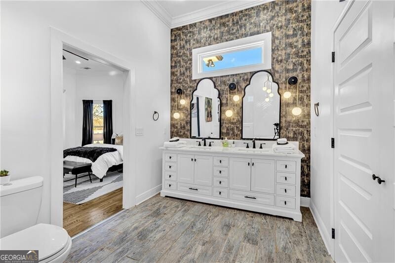 Atlanta, Georgia 30337, United States, 5 Bedrooms Bedrooms, ,4 BathroomsBathrooms,Residential,Active,129072