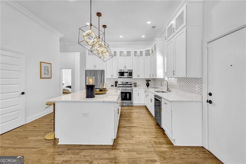 Atlanta, Georgia 30337, United States, 5 Bedrooms Bedrooms, ,4 BathroomsBathrooms,Residential,Active,129072