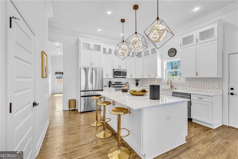 Atlanta, Georgia 30337, United States, 5 Bedrooms Bedrooms, ,4 BathroomsBathrooms,Residential,Active,129072