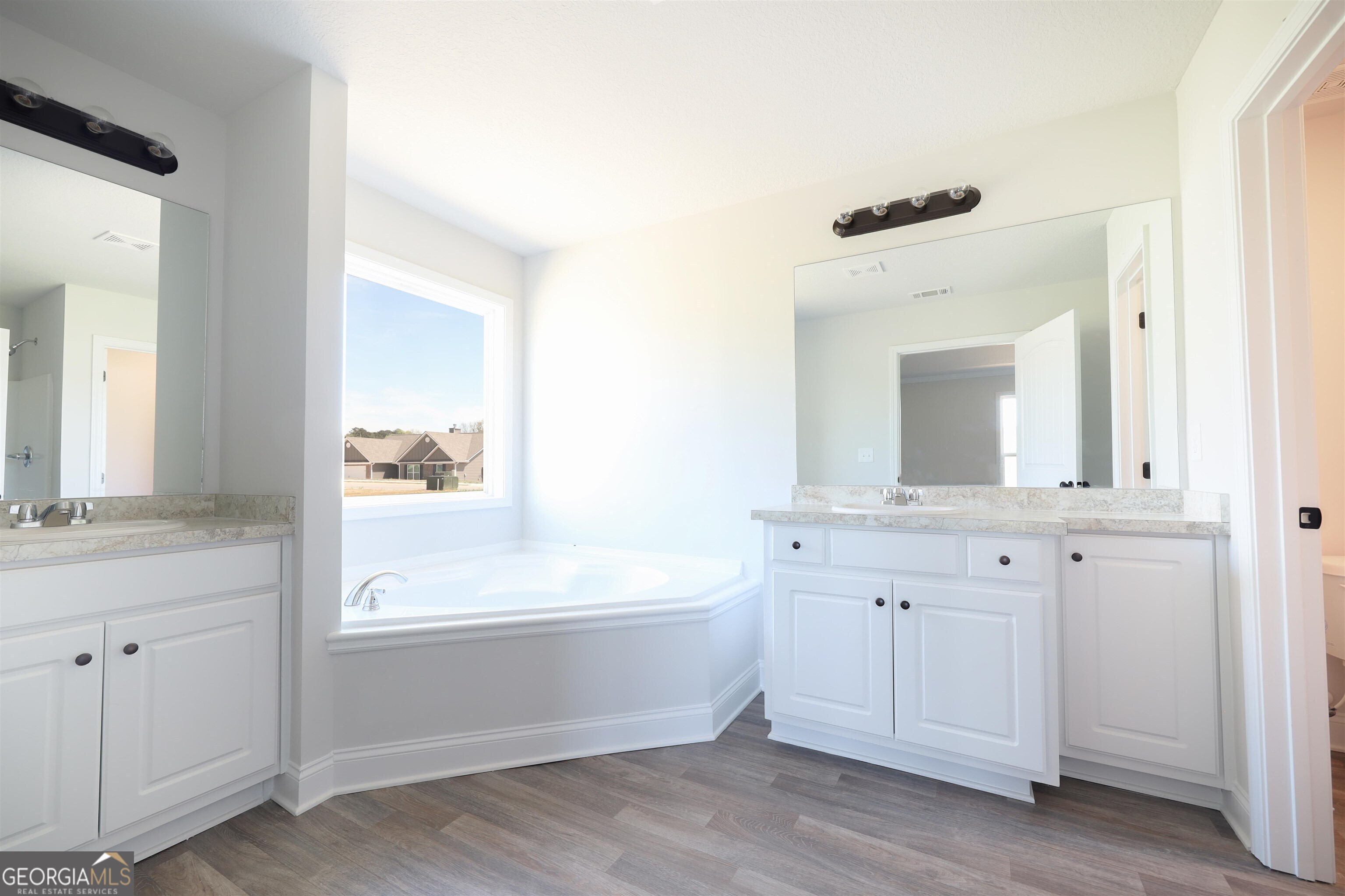 453 Tanners Bridge RD 5