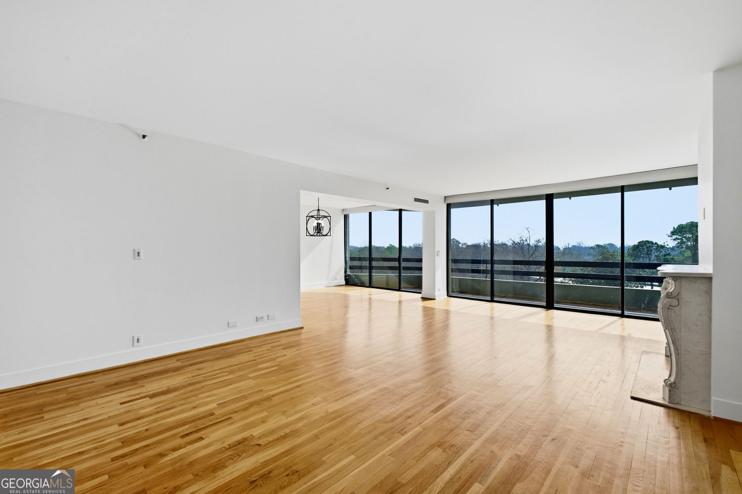 2660 Peachtree RD NW 9G