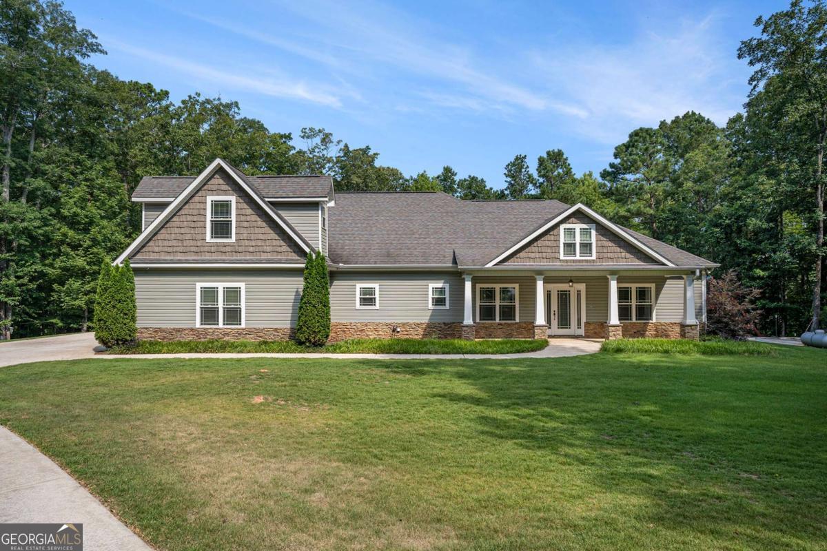1325 Adams RD