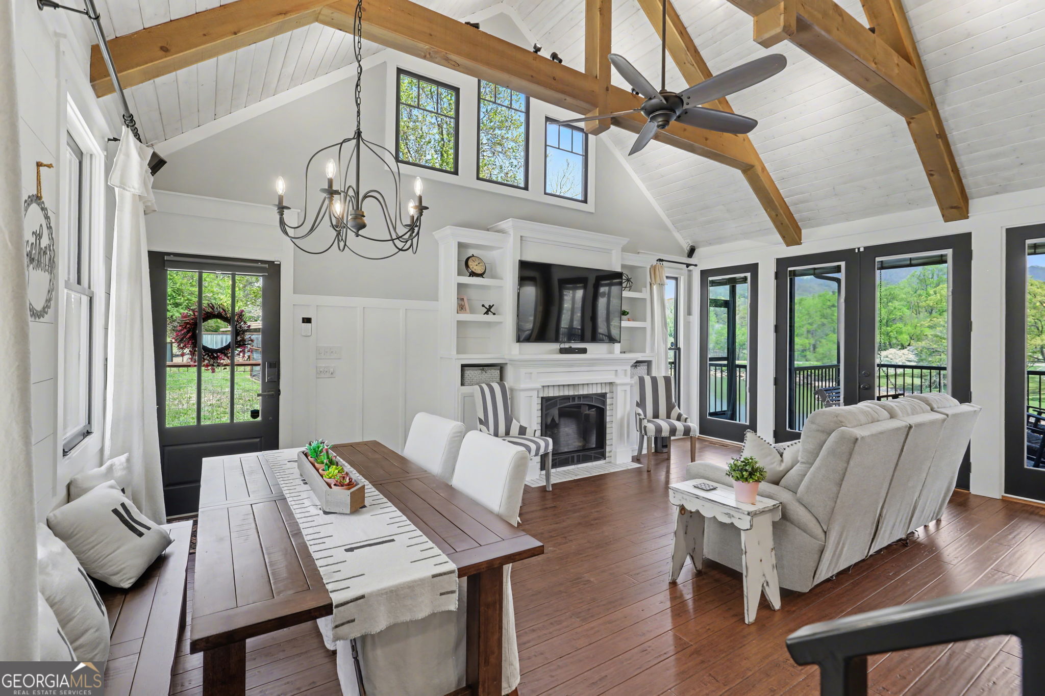 Hayesville, North Carolina, 28904, United States, 3 Bedrooms Bedrooms, ,4 BathroomsBathrooms,Residential,Active,2038121