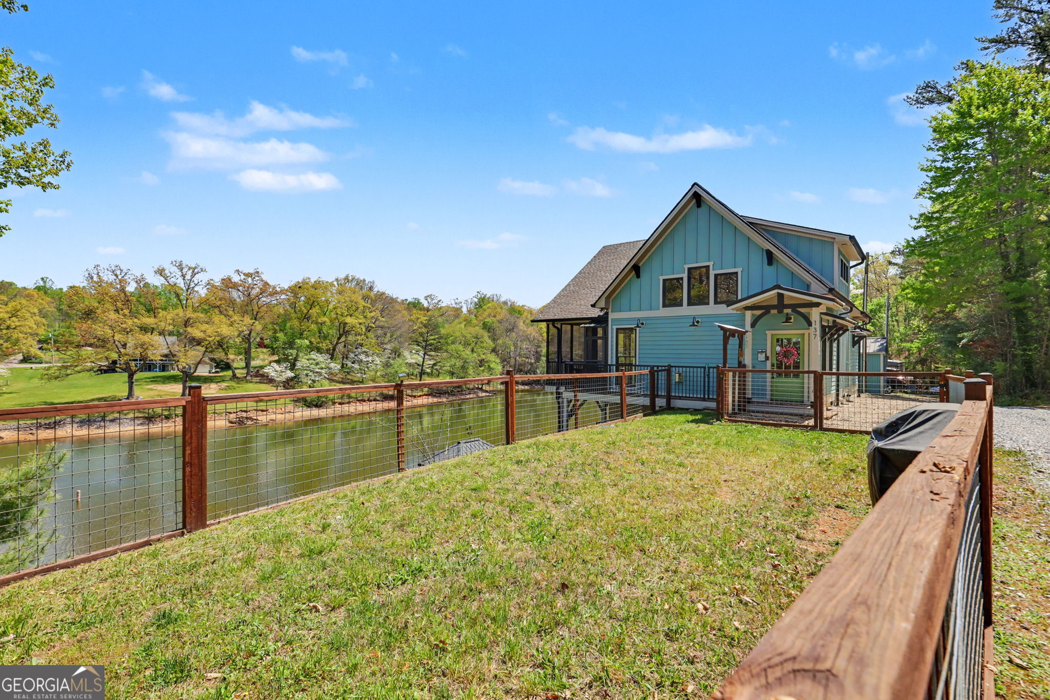 Hayesville, North Carolina, 28904, United States, 3 Bedrooms Bedrooms, ,4 BathroomsBathrooms,Residential,Active,2038121