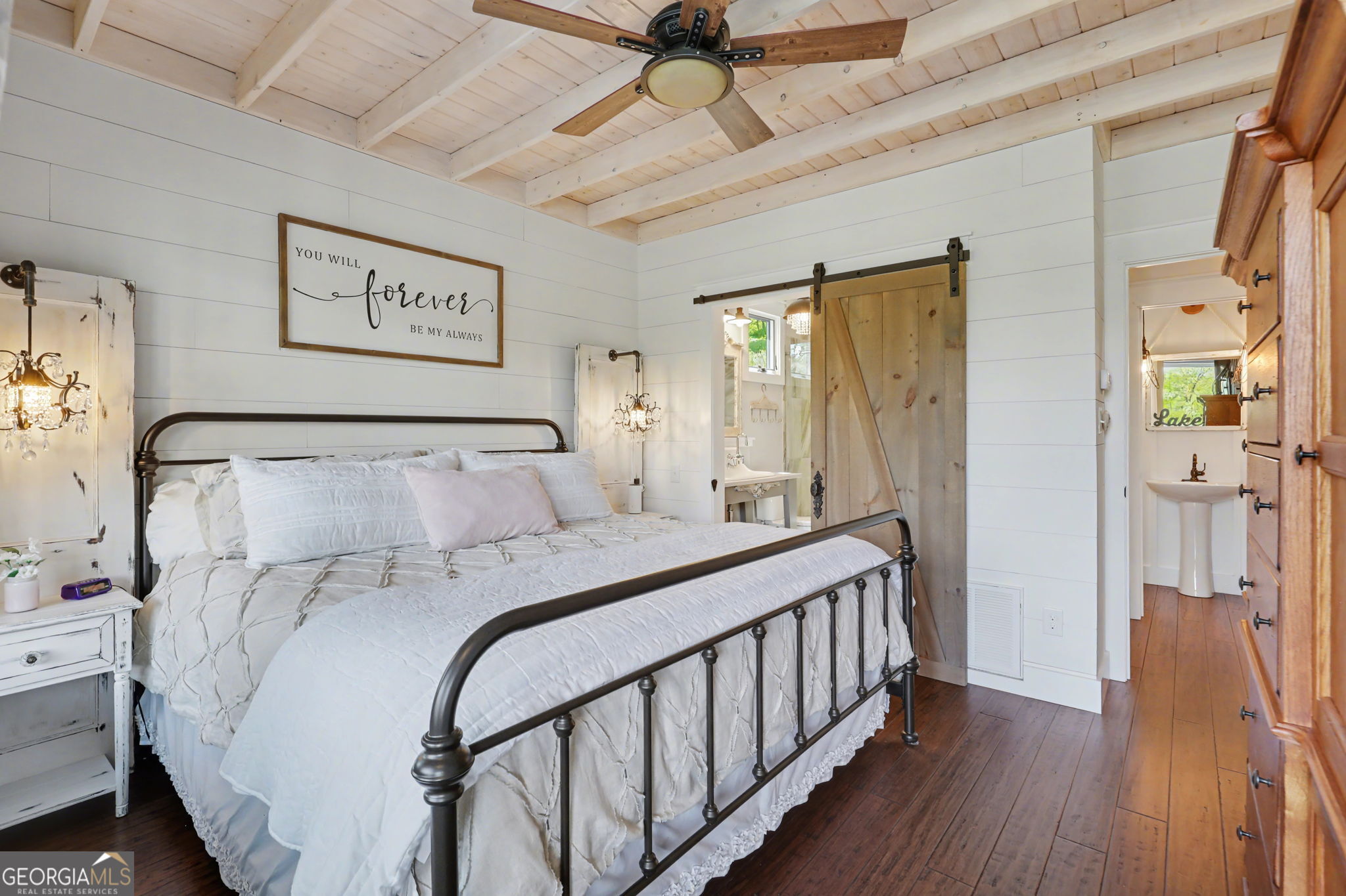 Hayesville, North Carolina, 28904, United States, 3 Bedrooms Bedrooms, ,4 BathroomsBathrooms,Residential,Active,2038121