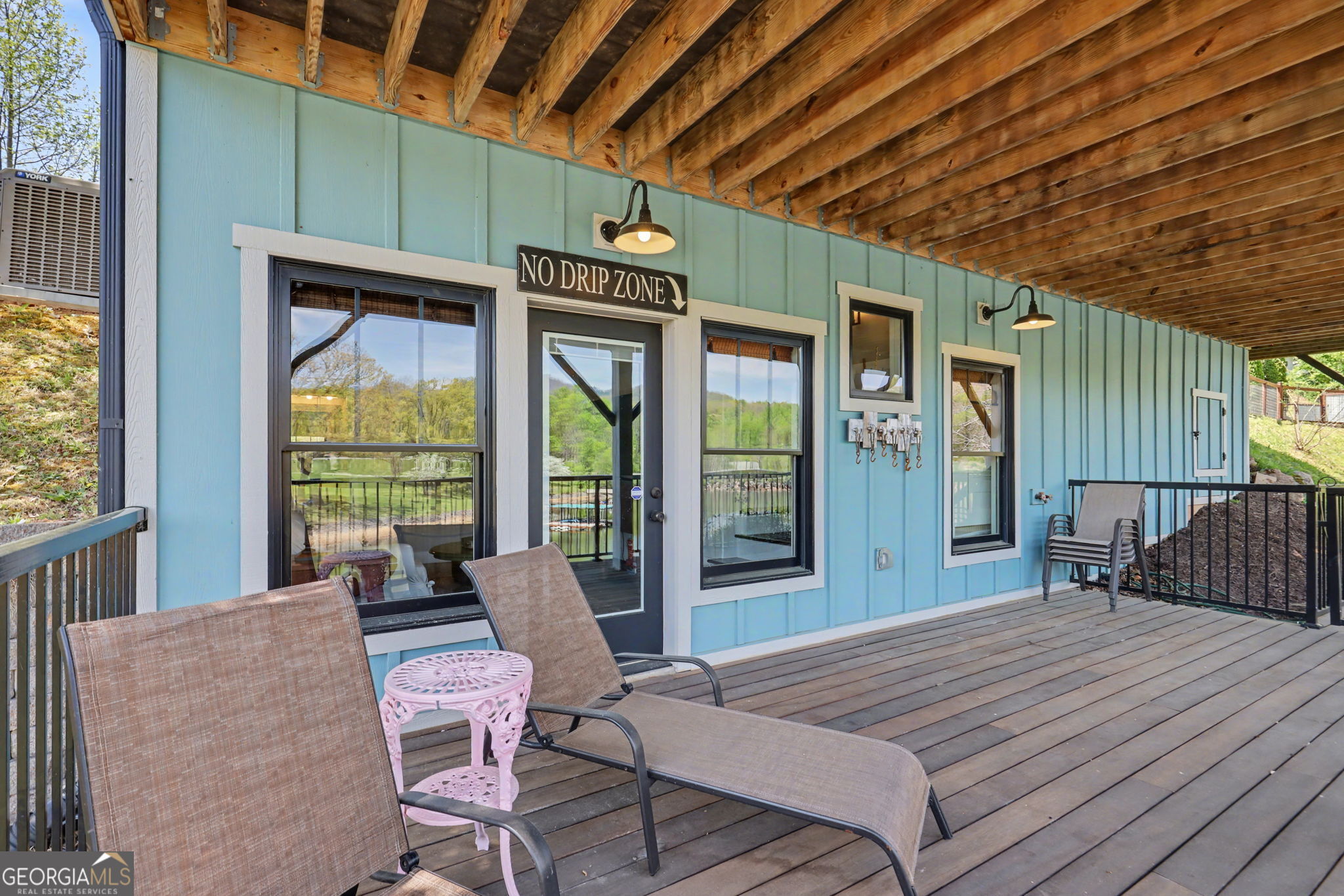 Hayesville, North Carolina, 28904, United States, 3 Bedrooms Bedrooms, ,4 BathroomsBathrooms,Residential,Active,2038121