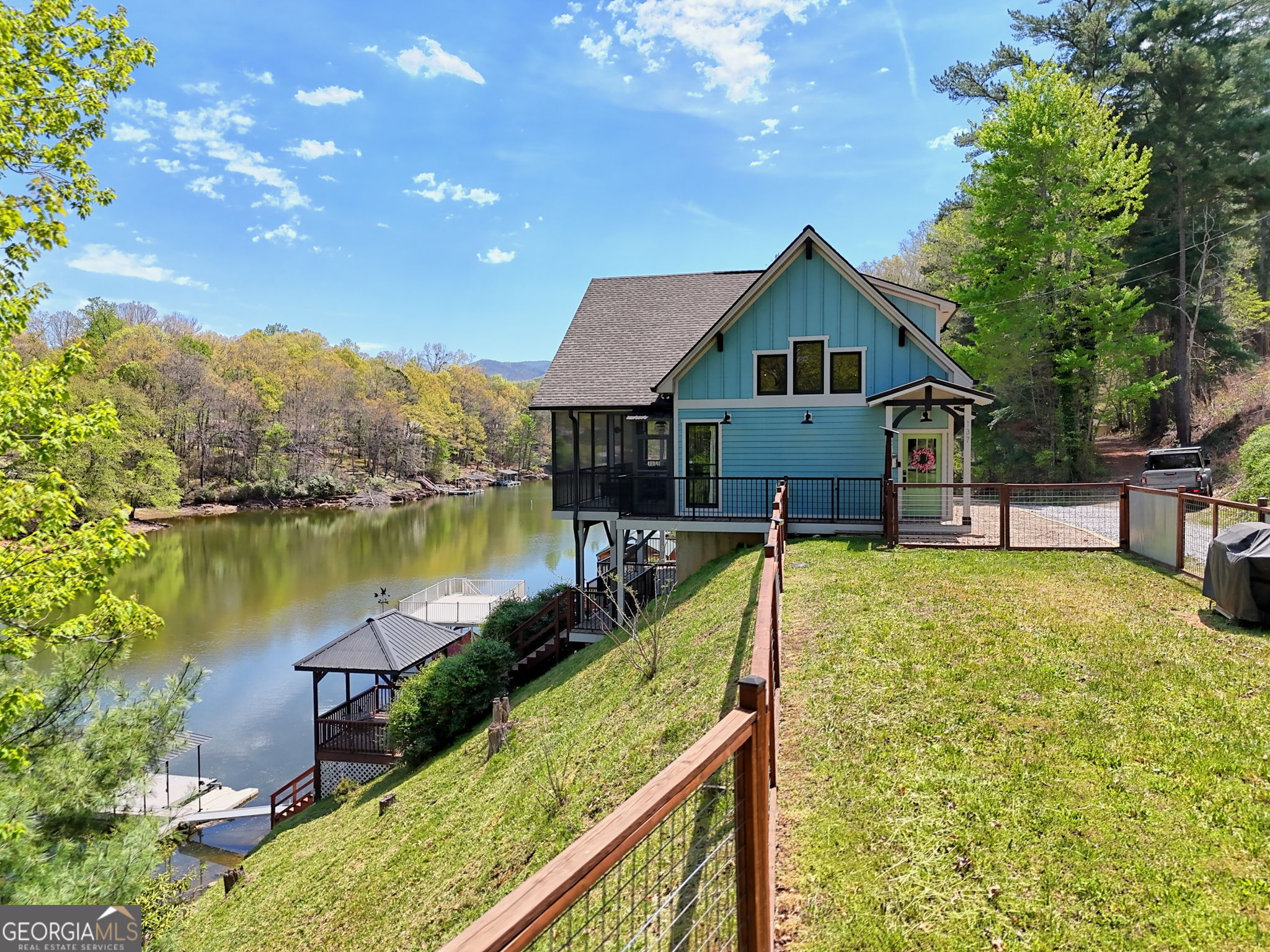 Hayesville, North Carolina, 28904, United States, 3 Bedrooms Bedrooms, ,4 BathroomsBathrooms,Residential,Active,2038121