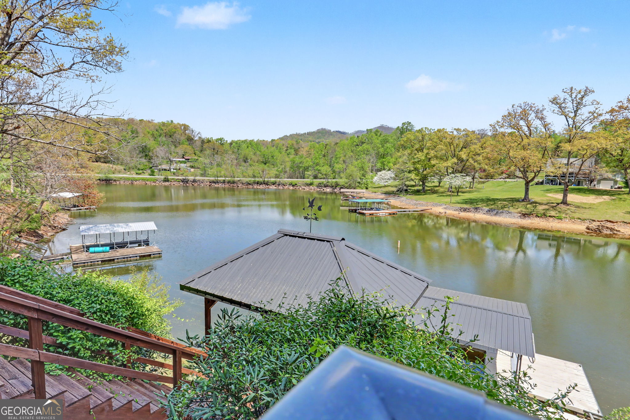 Hayesville, North Carolina, 28904, United States, 3 Bedrooms Bedrooms, ,4 BathroomsBathrooms,Residential,Active,2038121