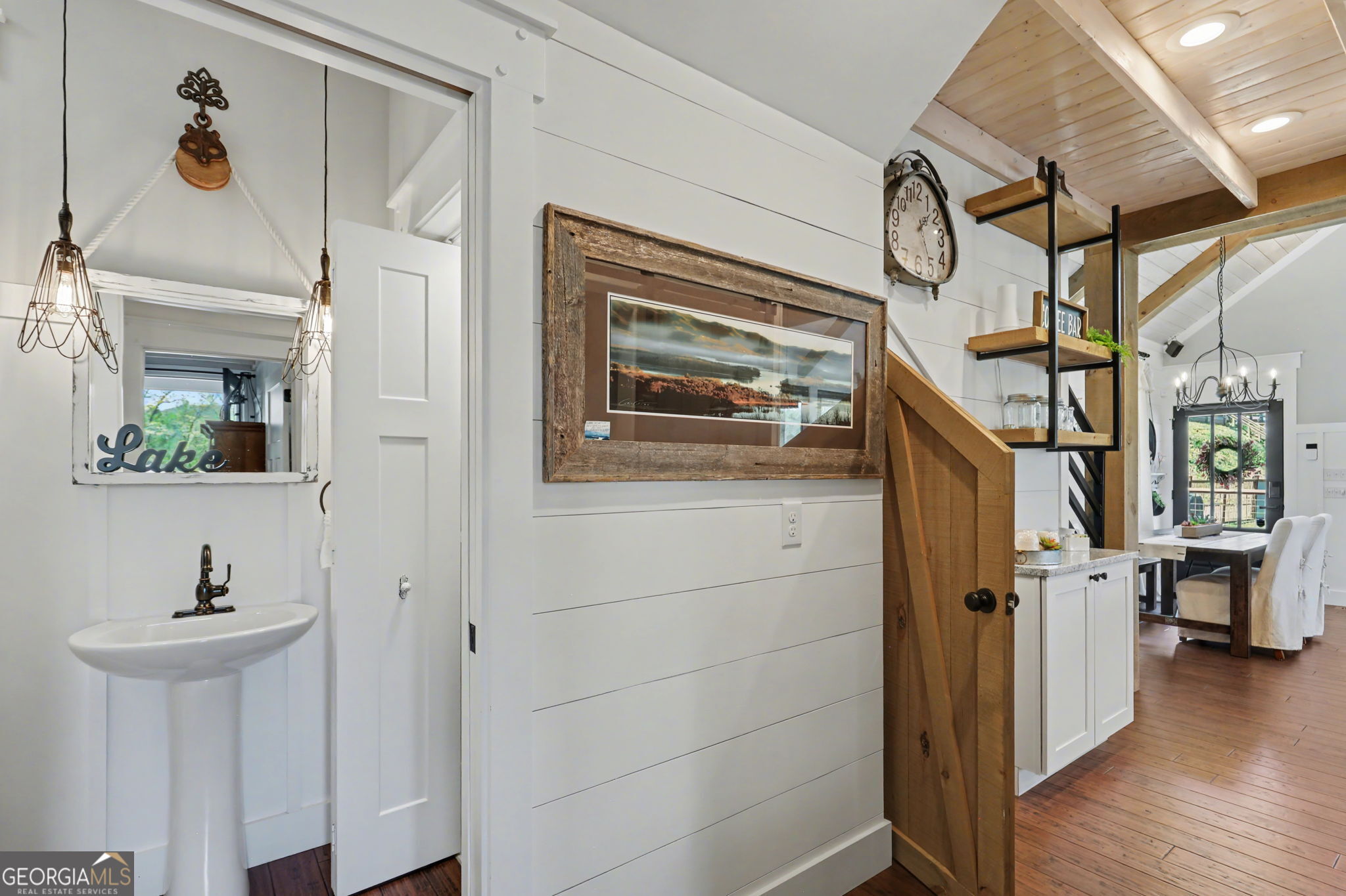 Hayesville, North Carolina, 28904, United States, 3 Bedrooms Bedrooms, ,4 BathroomsBathrooms,Residential,Active,2038121