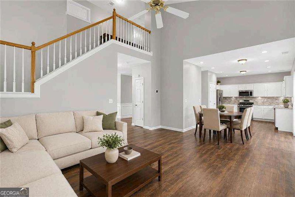 Photo of 1208 Everwood Drive SW, Marietta, GA 30008 (MLS # 10802889)
