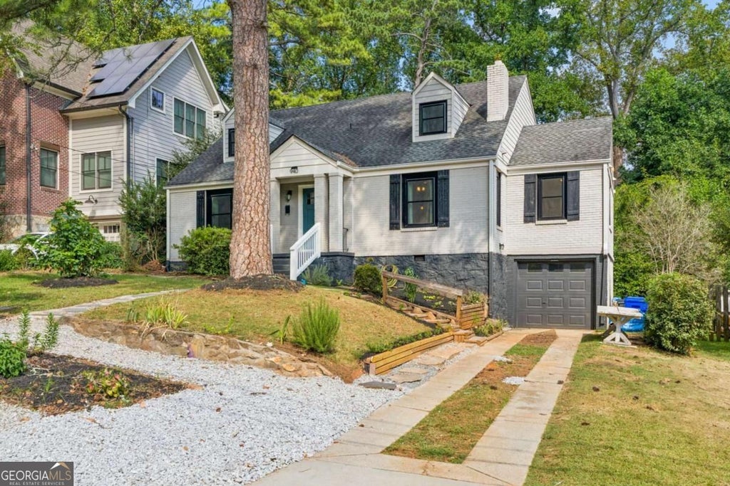 Photo of 940 S McDonough Street, Decatur, GA 30030 (MLS # 10842959)