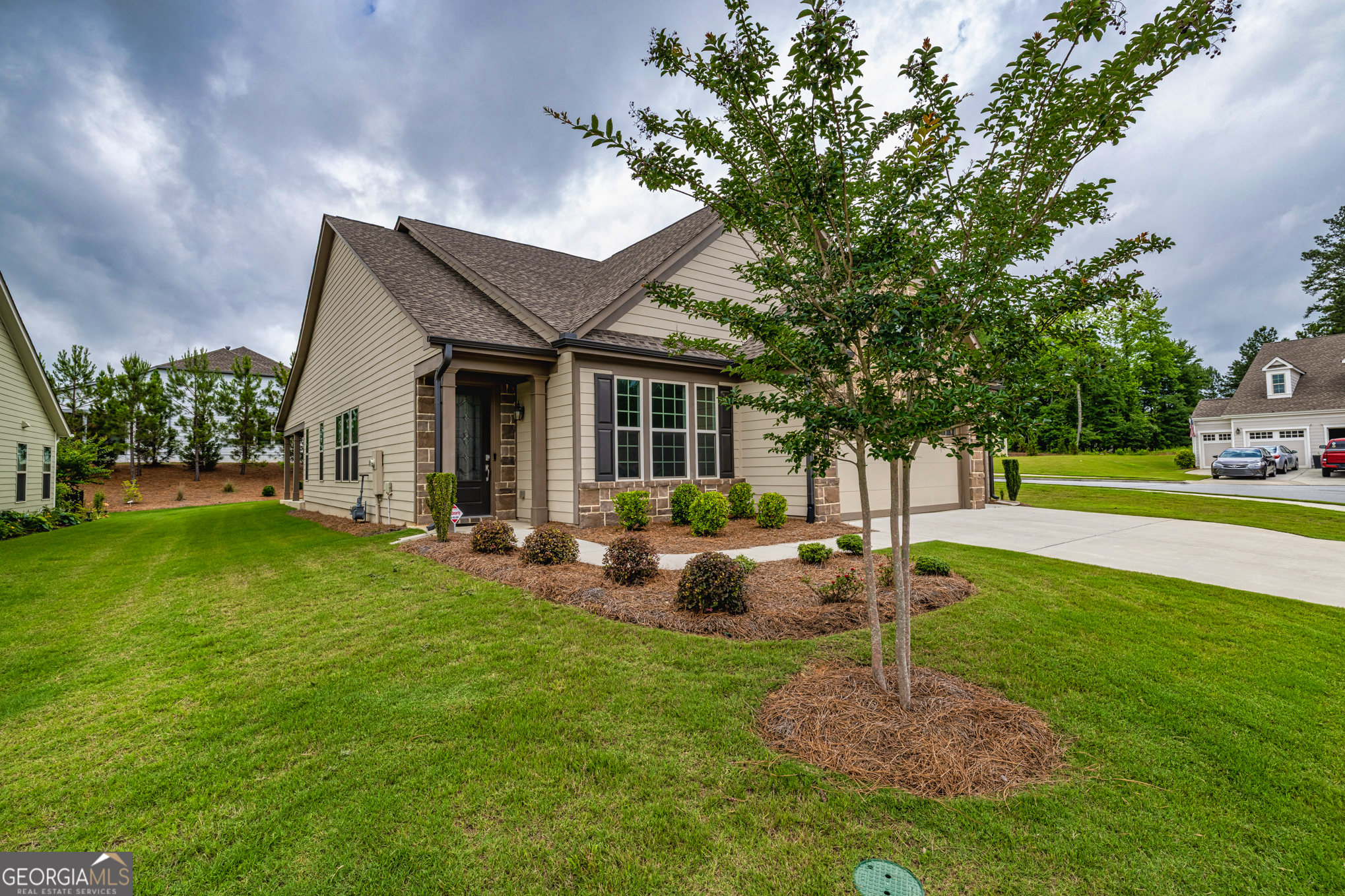 209 Cottonwood CIR