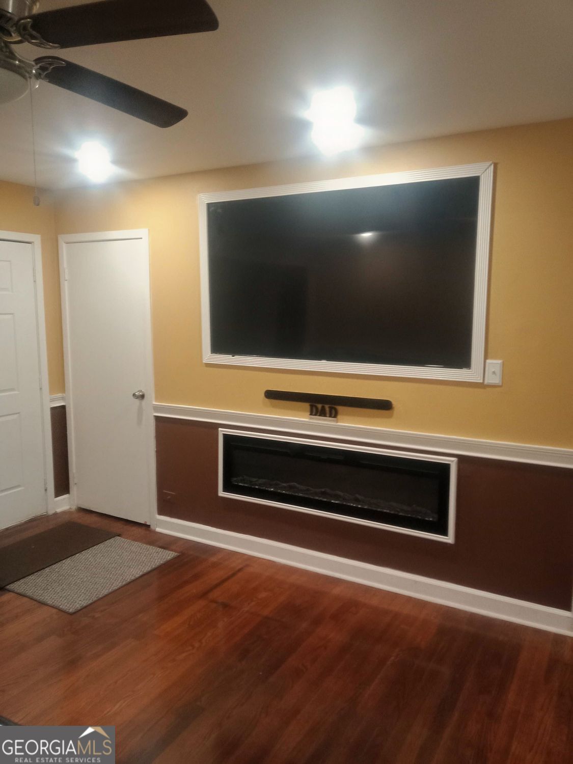 3249 Renault RD SE