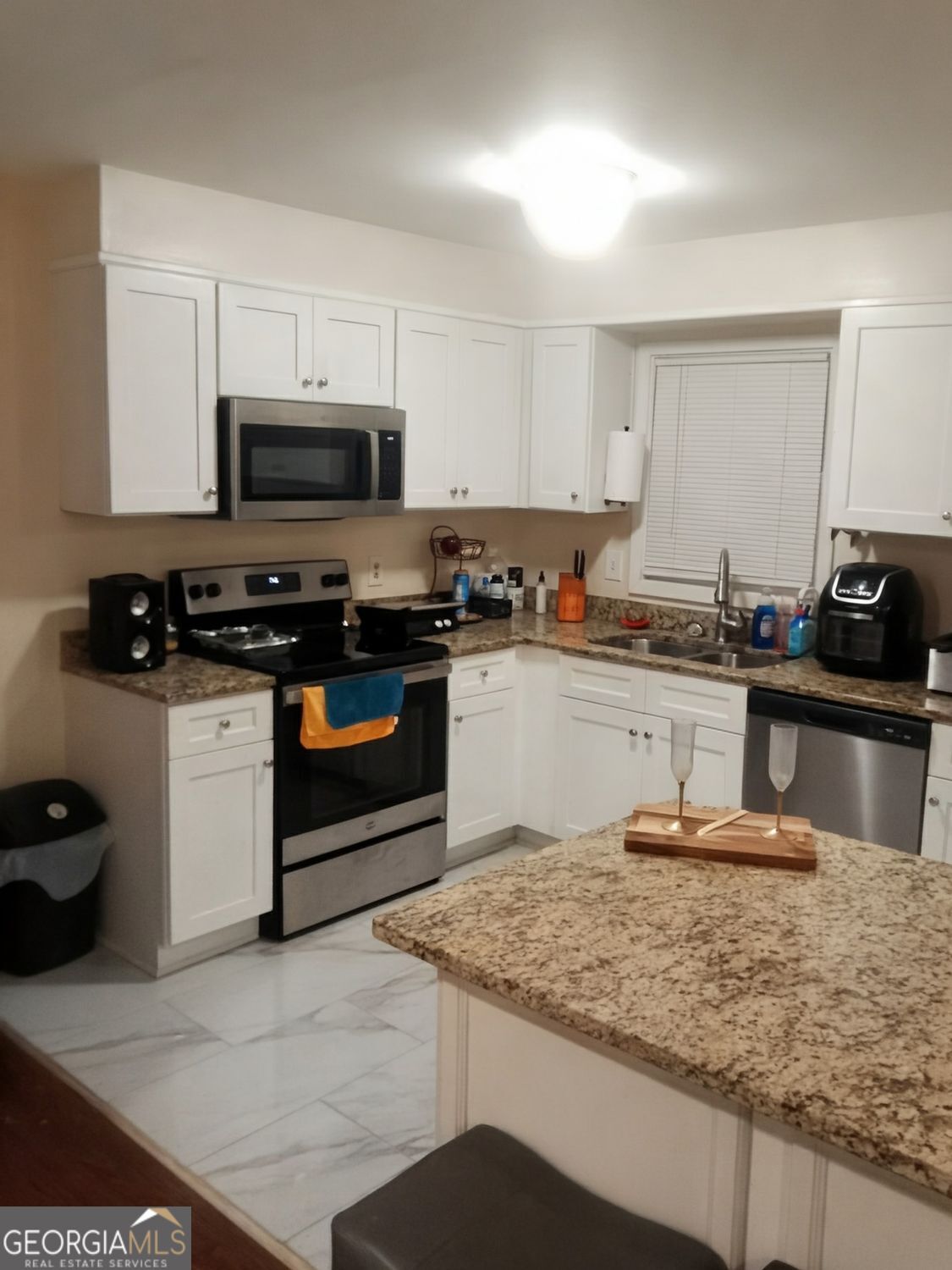3249 Renault RD SE