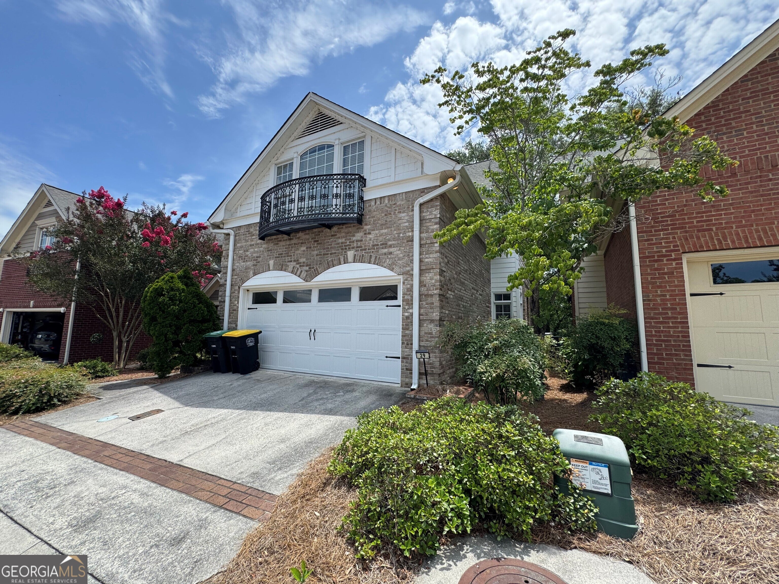 29 Pear ST
