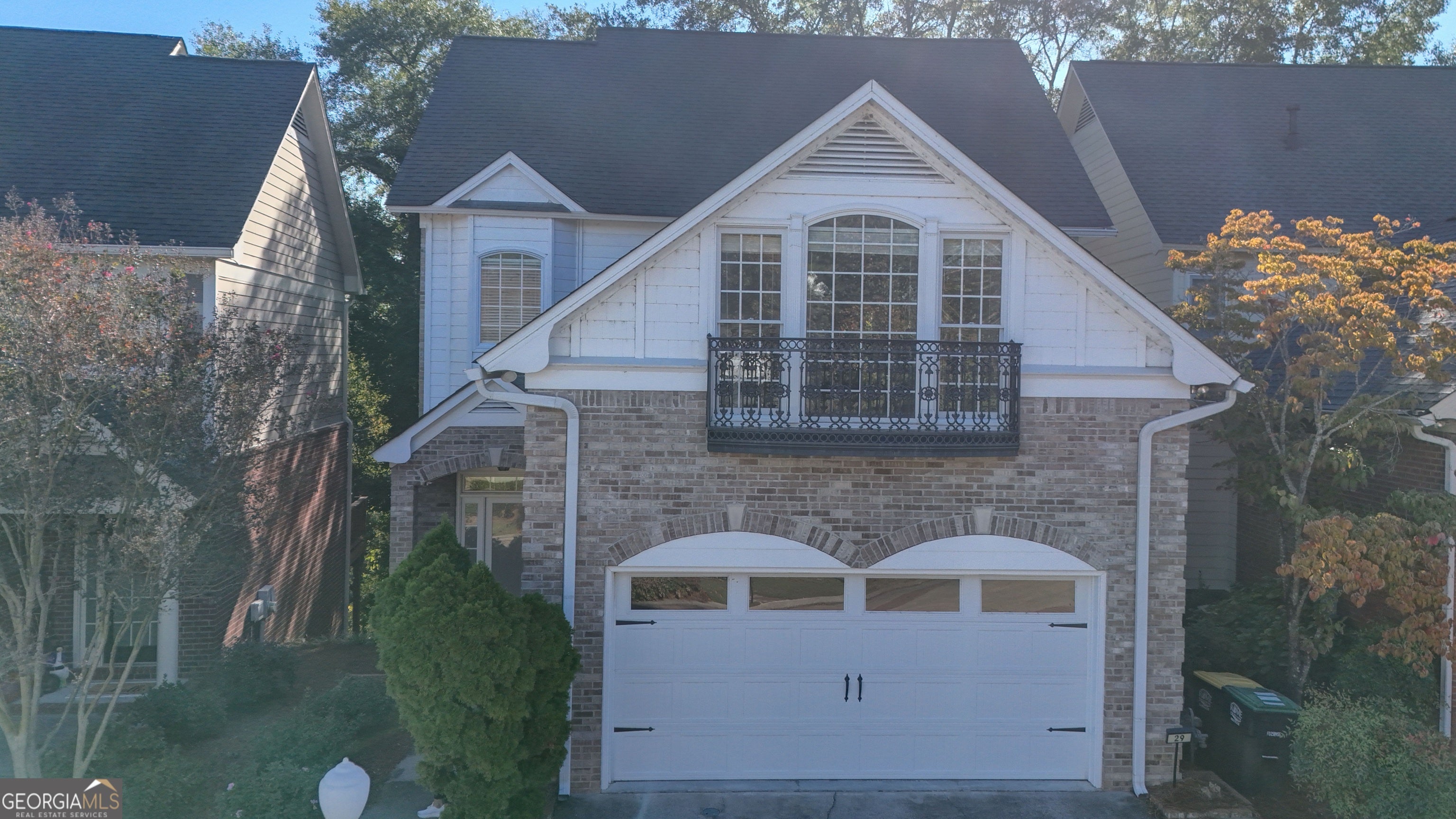 29 Pear ST