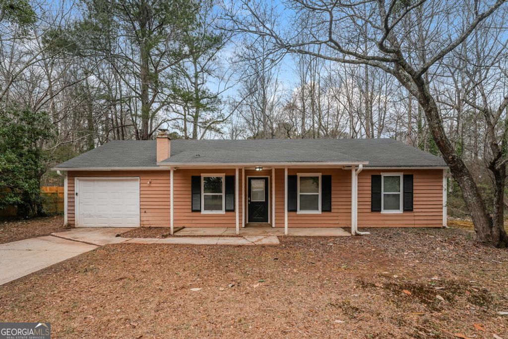 Photo of 4964 Galbraith Circle, Stone Mountain, GA 30088 (MLS # 10696652)