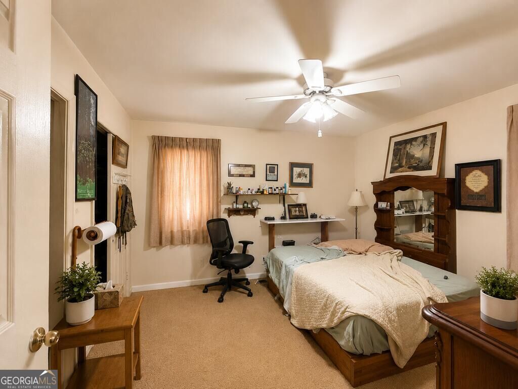4917 Holly Hill RD
