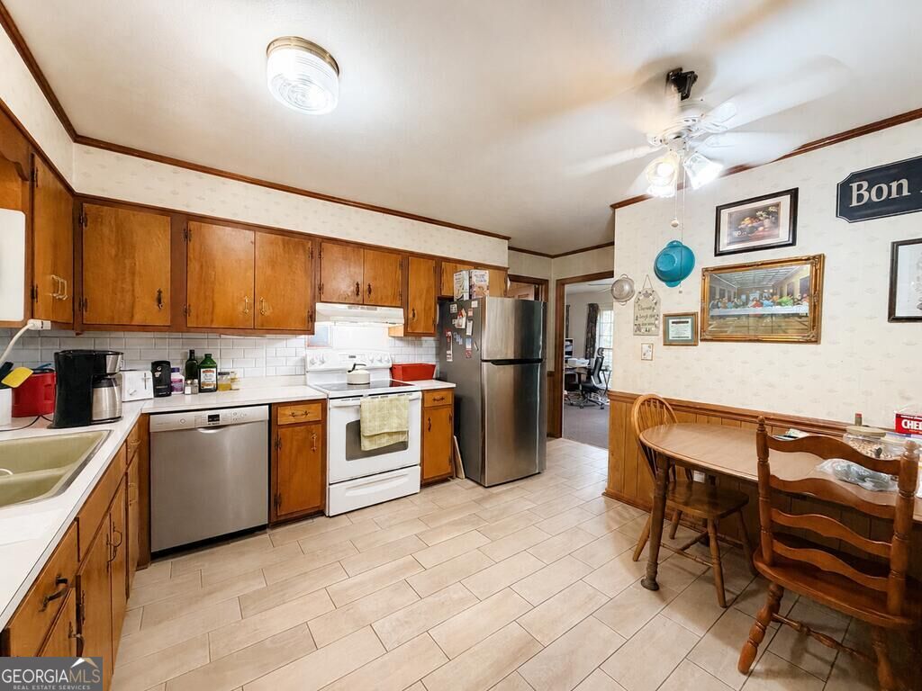 4917 Holly Hill RD