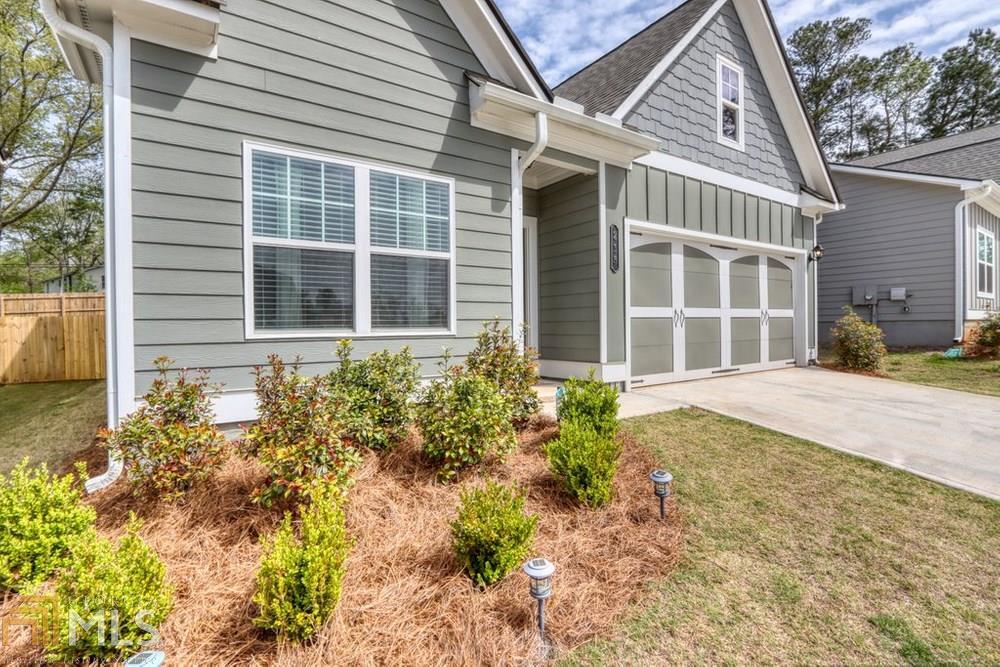 3 Seven 2 South - Residential