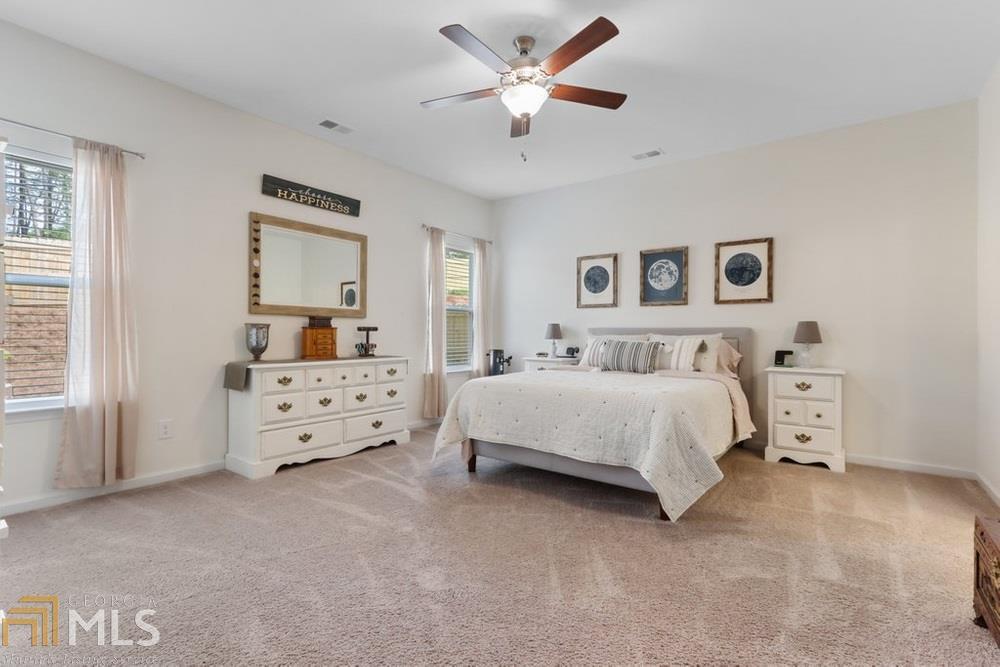 3 Seven 2 South - Residential