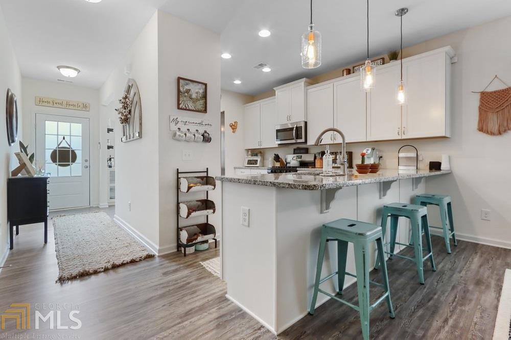 3 Seven 2 South - Residential