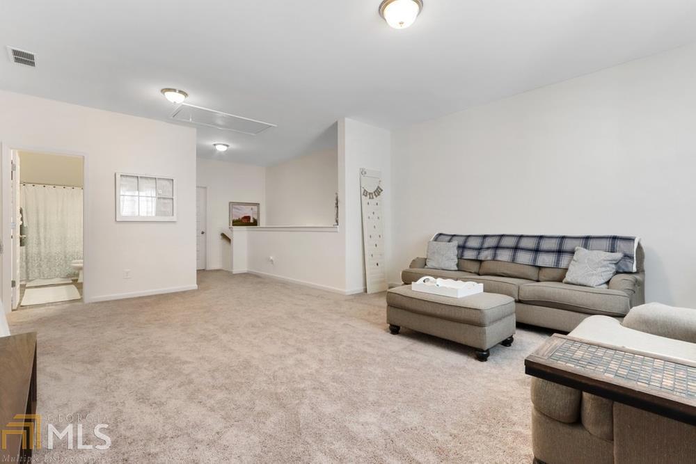 3 Seven 2 South - Residential