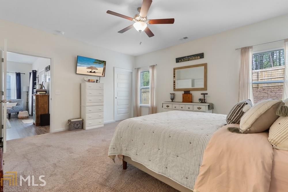 3 Seven 2 South - Residential