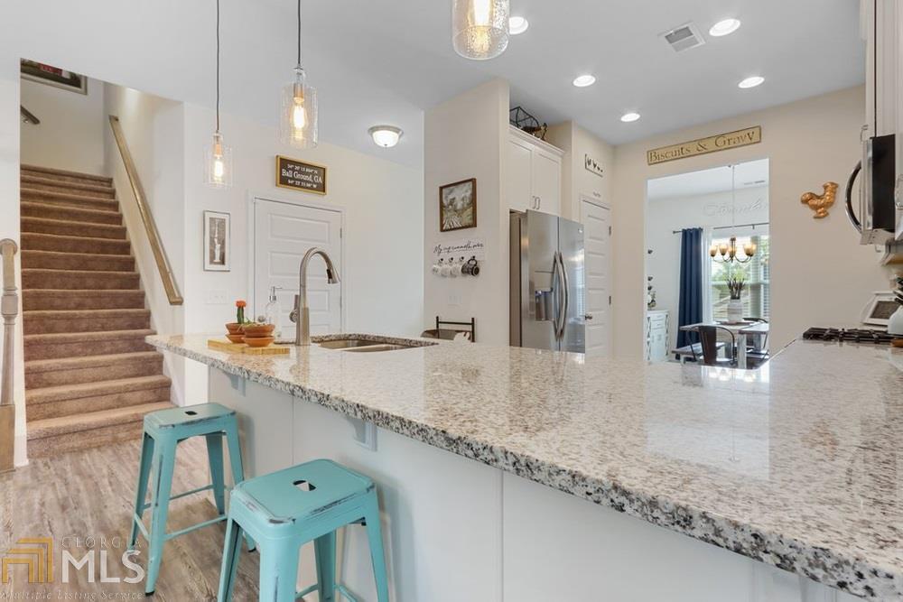 3 Seven 2 South - Residential