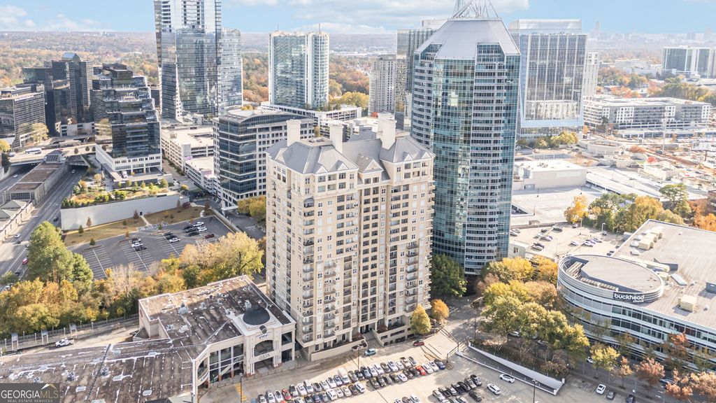 Photo of 3334 Peachtree Road NE #312, Atlanta, GA 30326 (MLS # 10654498)