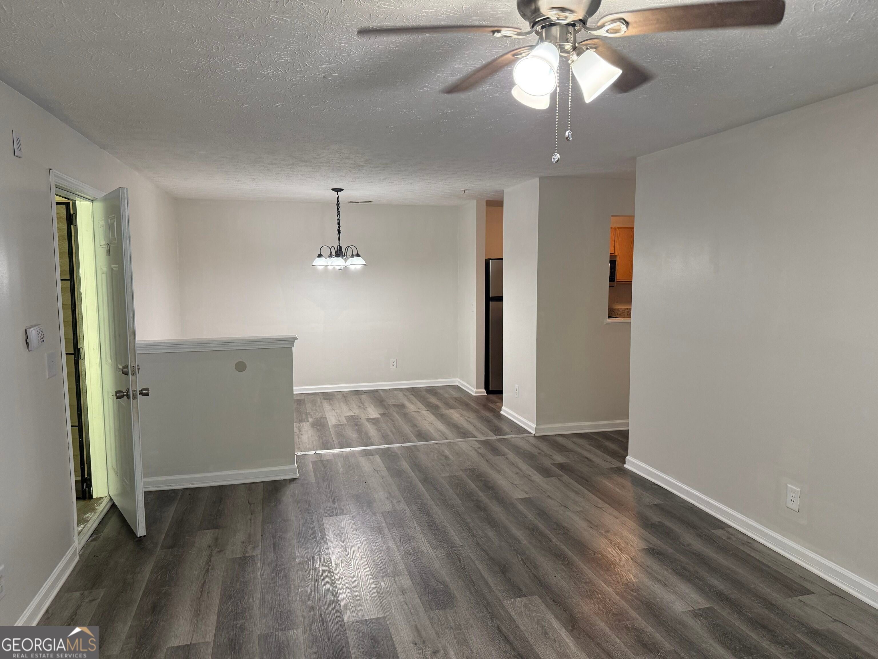 1303 Waldrop PL